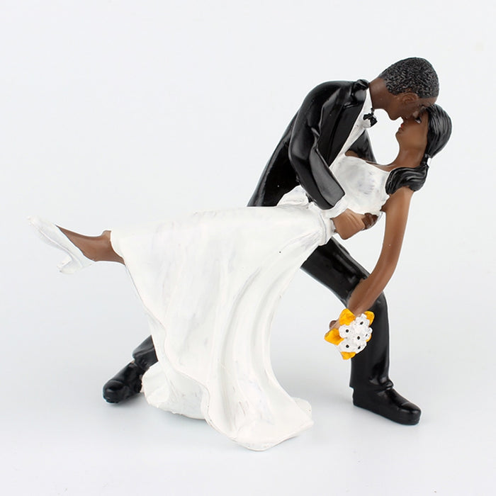 Cake Toppers Bride and Groom Funny Figurines Home Desk Decoration