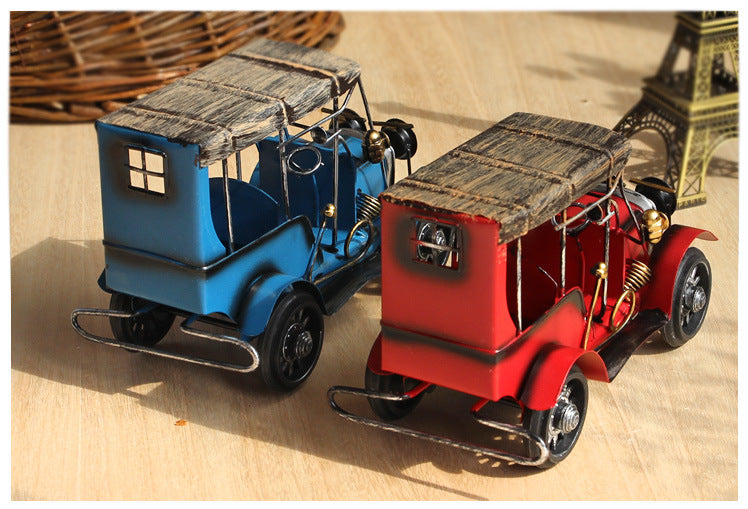Metal Old Car Figurine Vintage Look Desk Decoration