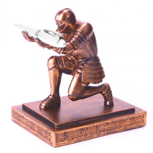 Knight Figurine Pen Holder Desk Decoration