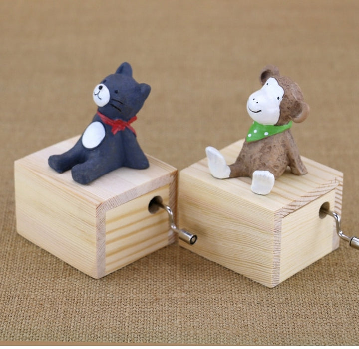 Lovely Miniature Sitting Animal Wooden Music Box Home Decor