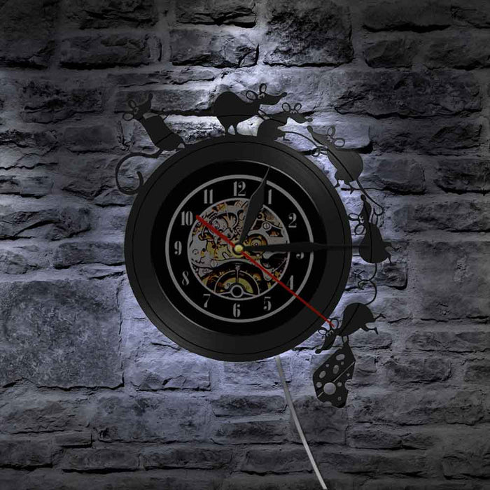 Modern Design Playing Rats Vinyl Record Wall Clock