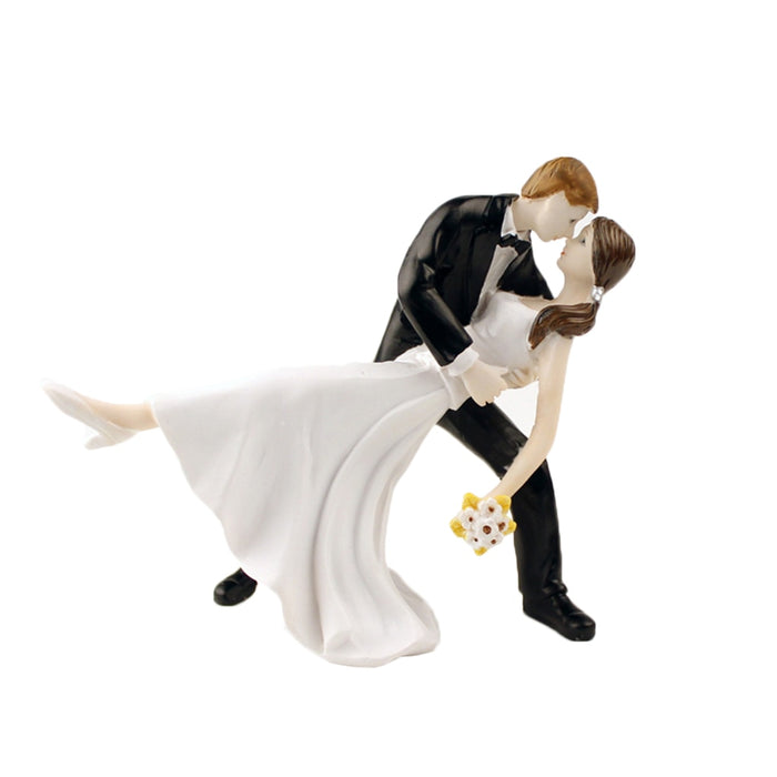 Cake Toppers Bride and Groom Funny Figurines Home Desk Decoration