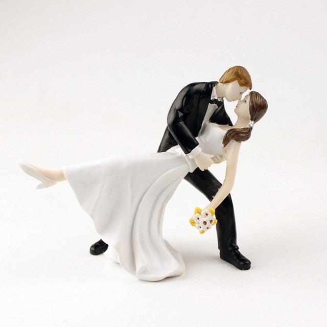 Cake Toppers Bride and Groom Funny Figurines Home Desk Decoration
