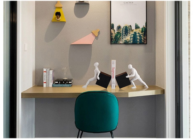 Resin Human Couple Bookend Figurine Home Office Decor